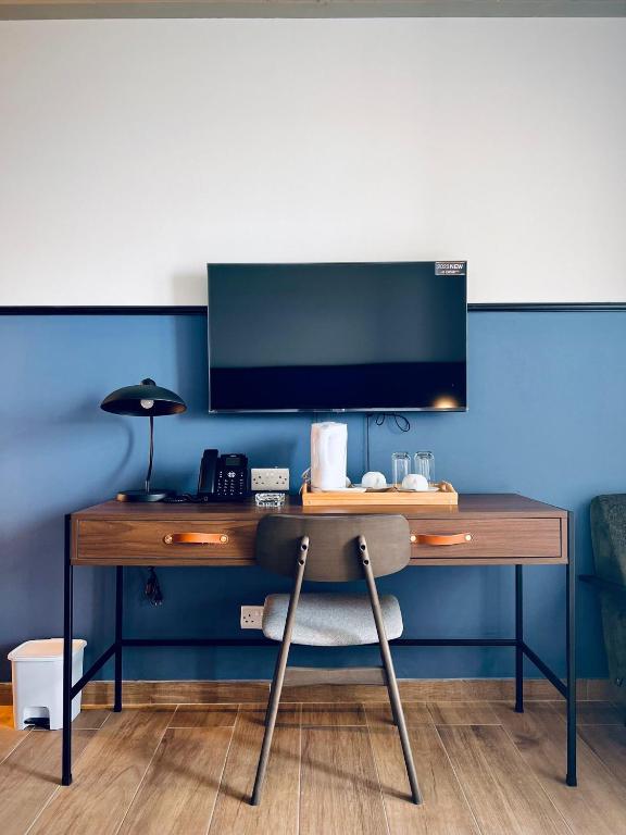 Sea View Waterfront Room